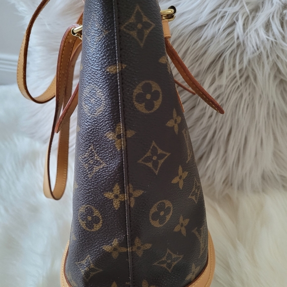 Authentic Louis Vuitton Bucket bag - Picture 3 of 7